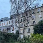 Studio Parisien