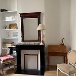 Studio Parisien
