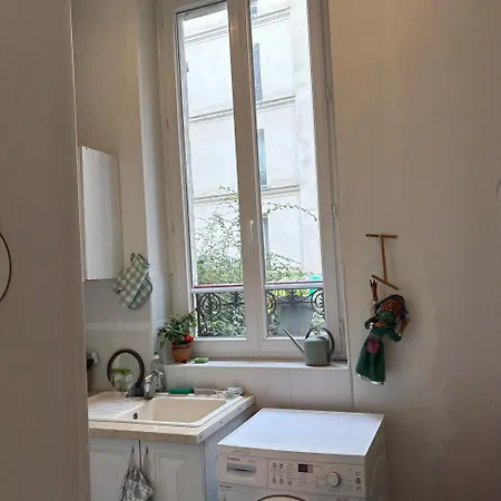 Bed & Breakfast Studio Parisien